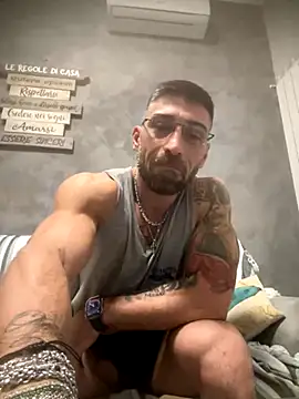 GmGit online show from October 2025 04:24:01 AM