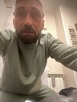 GmGit online show from December 2025 01:43:02 PM