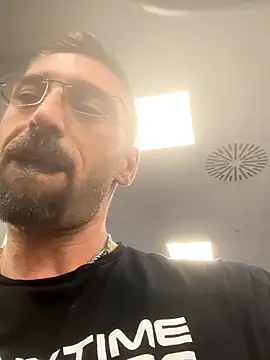 GmGit online show from January 2026 03:49:02 PM