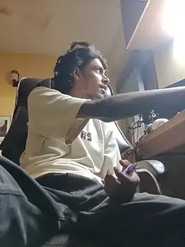 thecatfish online show from October 2025 02:05:01 PM