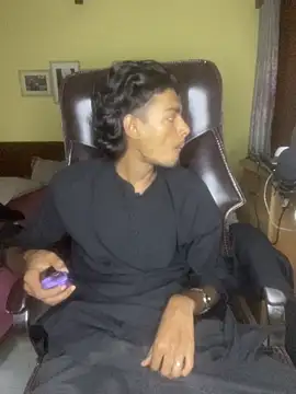 thecatfish online show from November 2025 10:48:01 AM