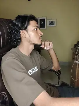 thecatfish online show from October 2025 04:29:02 PM