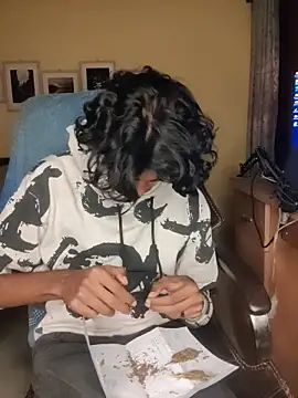 thecatfish online show from November 2025 08:46:02 PM