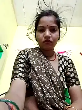 Snapshot of Seema_guptaji chatting on November 2025 10:14:01 PM Seema guptaji online show from November 2025 10:14:01 PM