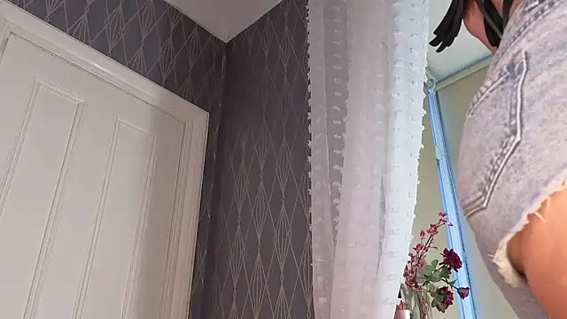 SereneXX online show from April 2026 05:59:01 AM