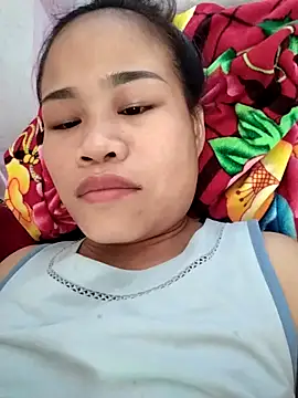 Snapshot of Thurie079 chatting on October 2025 08:04:02 AM Thurie079 online show from October 2025 08:04:02 AM