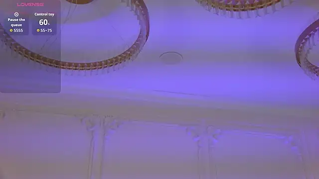 Snapshot of RemyLoon chatting on November 2025 03:38:02 PM RemyLoon online show from November 2025 03:38:02 PM