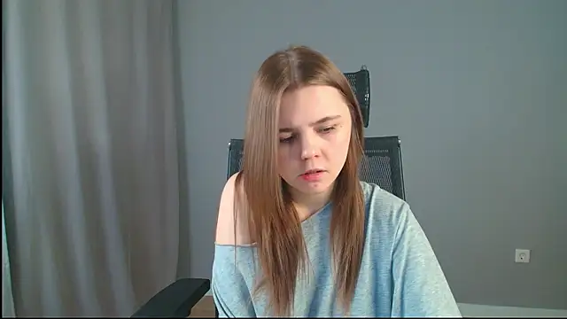 LeksaLove online show from April 2026 08:23:02 PM