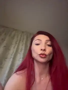 AlyxVonD online show from April 2026 07:14:01 PM