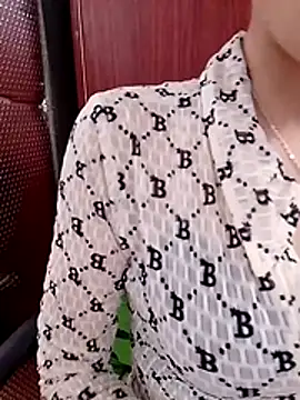 MyMy08 online show from November 2025 01:59:01 PM