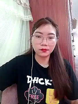 MyMy08 online show from December 2025 01:52:02 AM