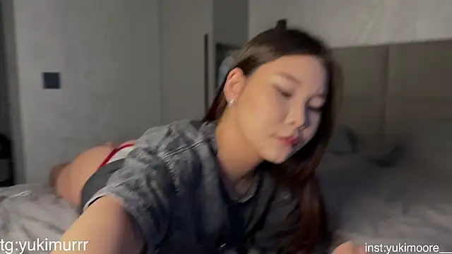 iamyuki online show from April 2026 12:25:01 AM