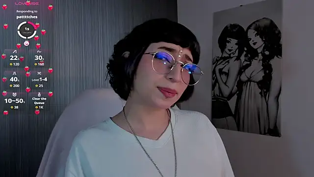 Snapshot of Lexyy_Bluee chatting on November 2025 03:37:02 PM Lexyy Bluee online show from November 2025 03:37:02 PM