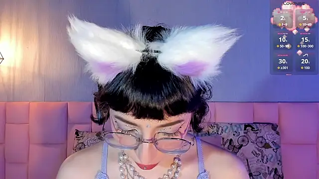 Snapshot of Lexyy_Bluee chatting on November 2025 03:05:02 PM Lexyy Bluee online show from November 2025 03:05:02 PM