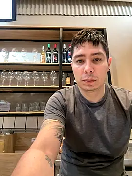 Snapshot of 9999Alez chatting on October 2025 07:33:02 PM 9999Alez online show from October 2025 07:33:02 PM