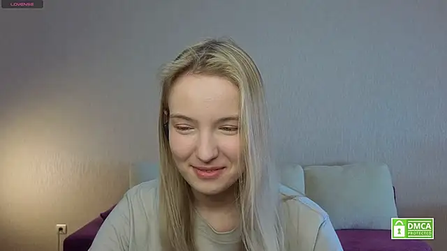 HongTomczak online show from June 2026 07:41:02 AM