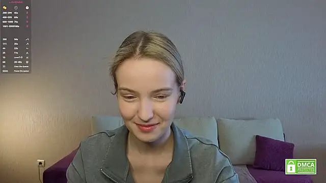 HongTomczak online show from June 2026 06:35:01 AM