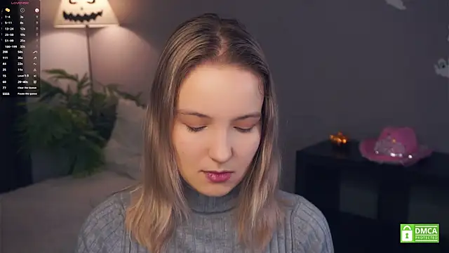 HongTomczak online show from November 2025 06:39:01 AM