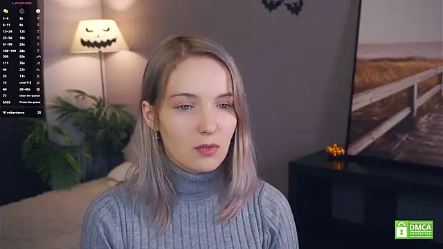 HongTomczak online show from November 2025 07:42:01 AM