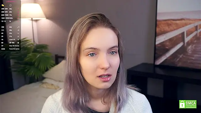 HongTomczak online show from December 2025 07:43:02 AM