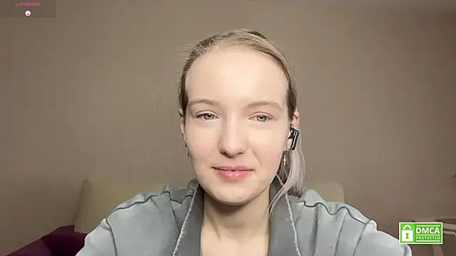 HongTomczak online show from February 2026 07:42:01 AM