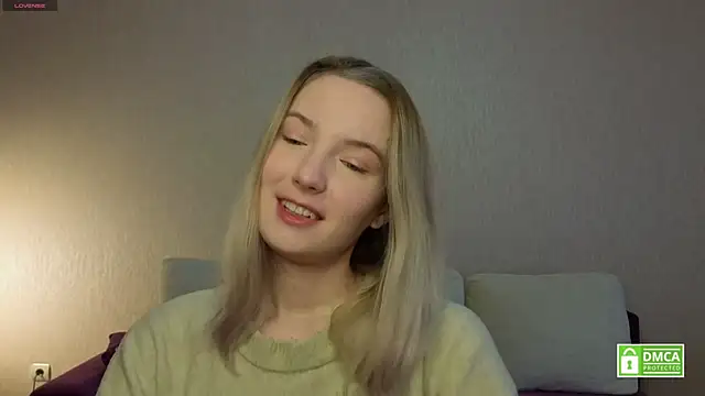 HongTomczak online show from April 2026 07:35:02 AM