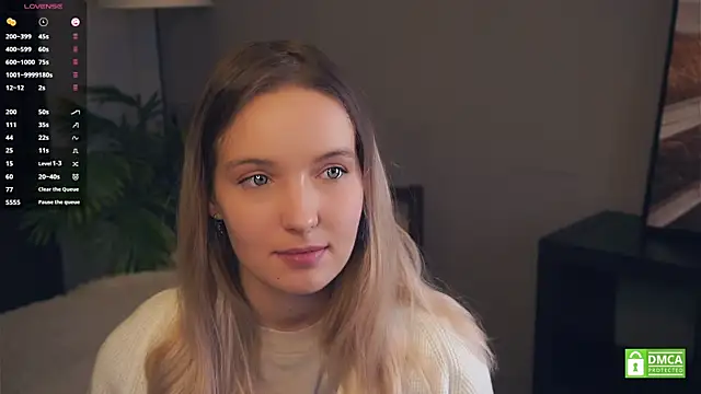 HongTomczak online show from October 2025 07:29:02 AM