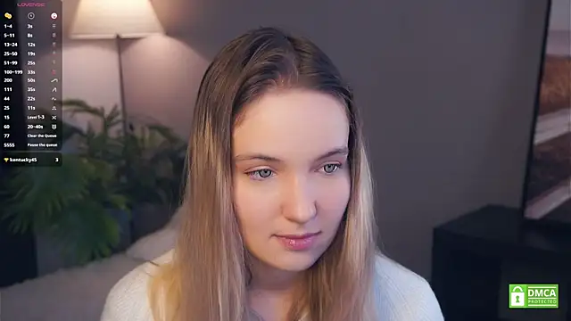 HongTomczak online show from October 2025 07:29:01 AM