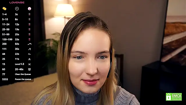 HongTomczak online show from October 2025 07:43:02 AM