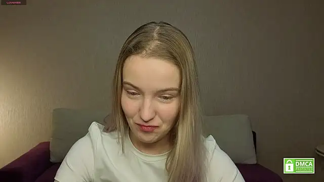 HongTomczak online show from April 2026 07:37:02 AM