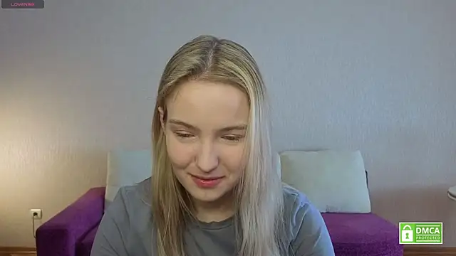 HongTomczak online show from June 2026 07:46:01 AM