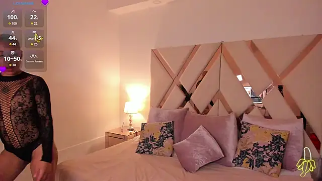 cloemorwen online show from November 2025 04:05:02 AM