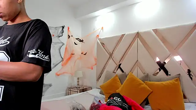 cloemorwen online show from October 2025 09:49:01 PM