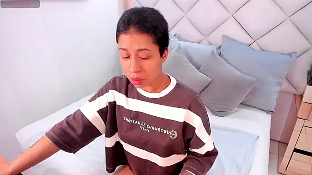 cloemorwen online show from December 2025 10:09:01 PM