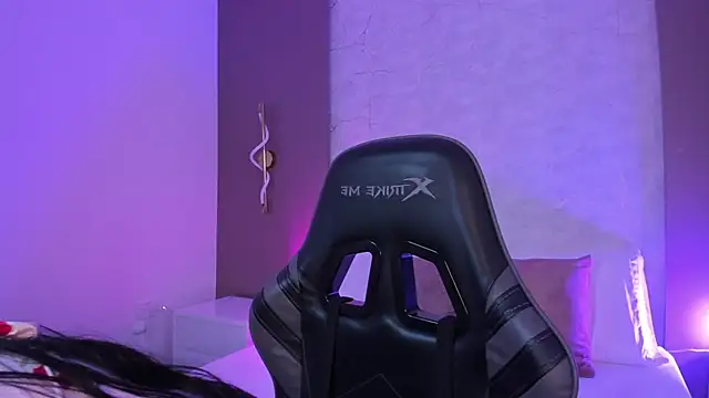 emily tolson online show from March 2026 12:39:02 PM