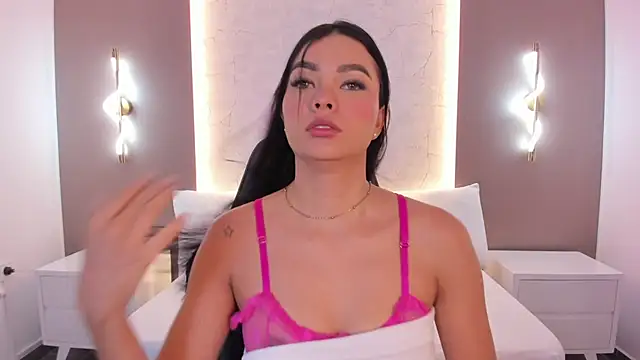 emily tolson online show from February 2026 12:35:01 PM