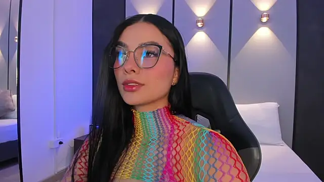 emily tolson online show from May 2026 07:39:02 PM