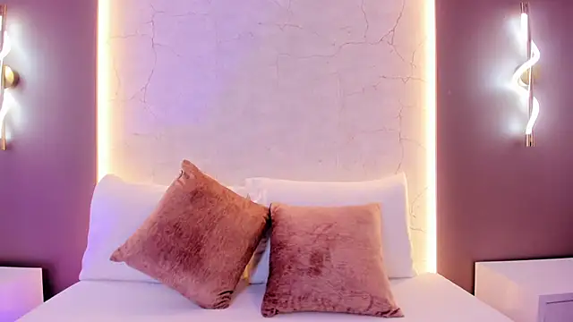 emily tolson online show from February 2026 07:24:02 PM