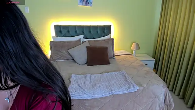 Camille Olsen  online show from September 2025 11:17:02 AM