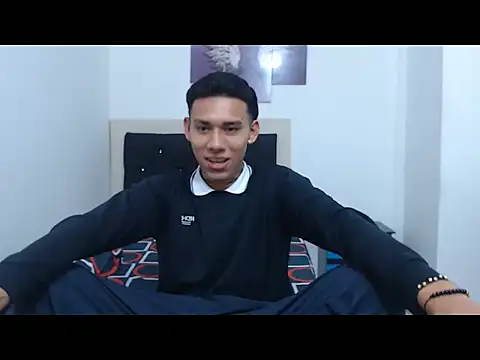 sebasbight online show from September 2025 08:41:01 PM