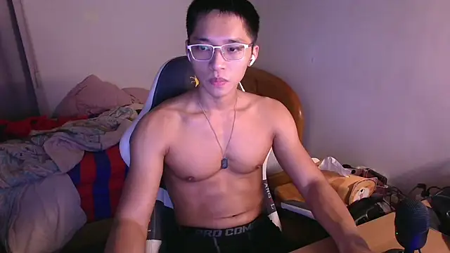 iron0401 online show from March 2026 04:57:01 PM