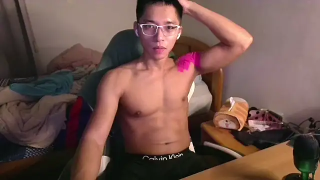 iron0401 online show from February 2026 05:13:02 PM