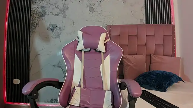 Mia Duarte1 online show from November 2025 07:25:02 PM