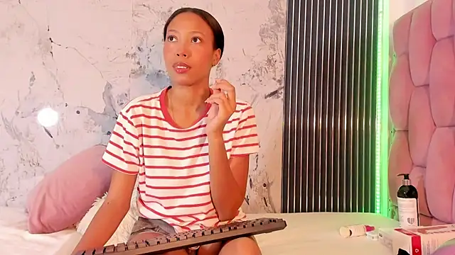 Mia Duarte1 online show from November 2025 07:29:02 PM