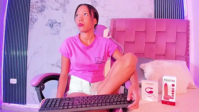 Mia Duarte1 online show from September 2025 07:31:01 PM
