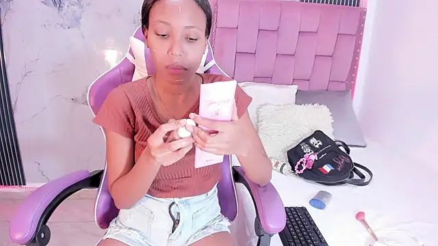 Mia Duarte1 online show from October 2025 07:26:02 PM