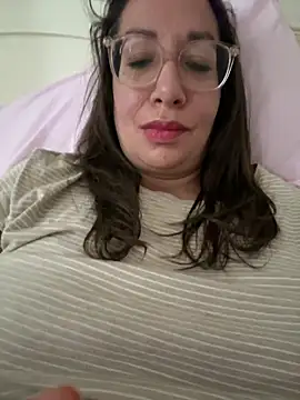 RosaFreya online show from June 2026 07:41:01 AM