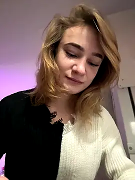 Snapshot of SugarDanger chatting on January 2026 05:11:02 AM SugarDanger online show from January 2026 05:11:02 AM