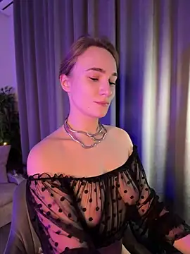 Snapshot of SugarDanger chatting on February 2026 06:40:02 AM SugarDanger online show from February 2026 06:40:02 AM