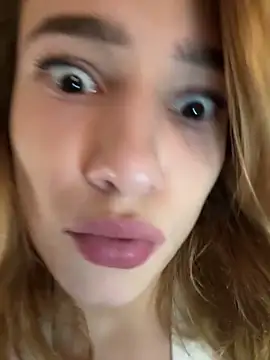 Snapshot of SugarDanger chatting on December 2025 09:33:02 AM SugarDanger online show from December 2025 09:33:02 AM